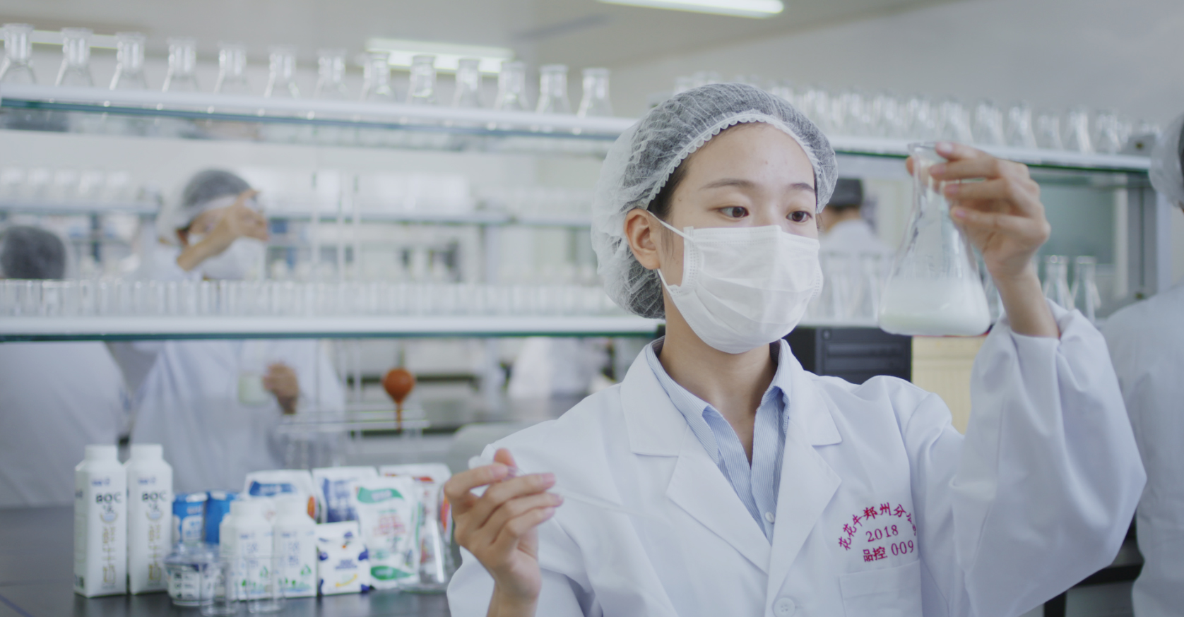 榮膺乳業(yè)三大金獎，花花牛以產(chǎn)業(yè)融合發(fā)展推進(jìn)奶業(yè)高質(zhì)量發(fā)展